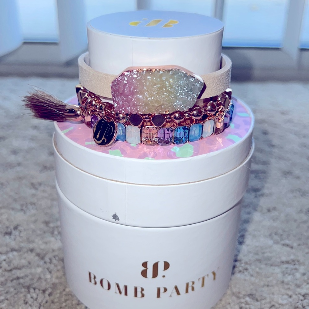 Bomb Party spring stacks